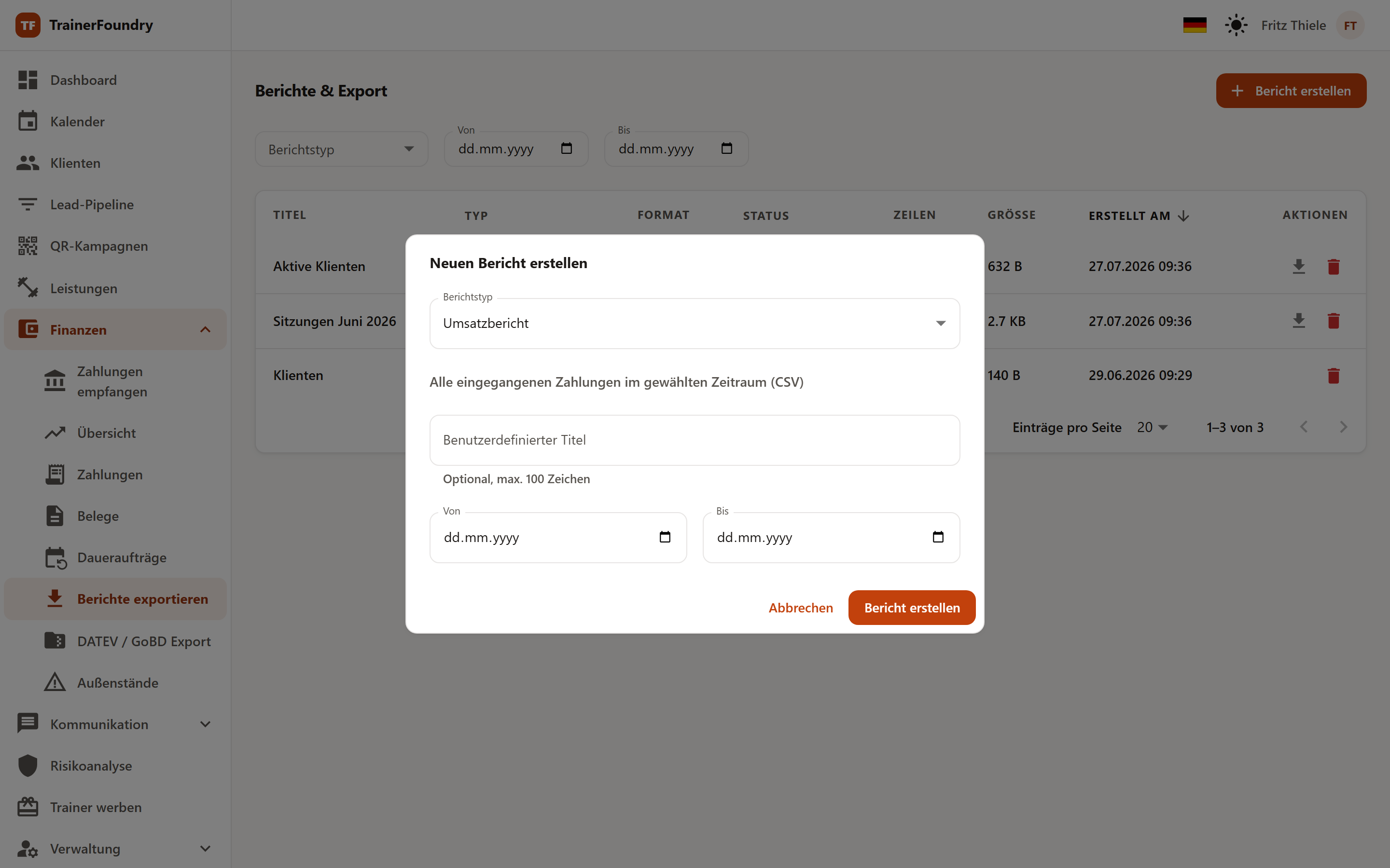 Der Dialog „Neuen Bericht erstellen“ mit Berichtstyp, benutzerdefiniertem Titel und den Feldern Von und Bis, ohne Formatwahl.